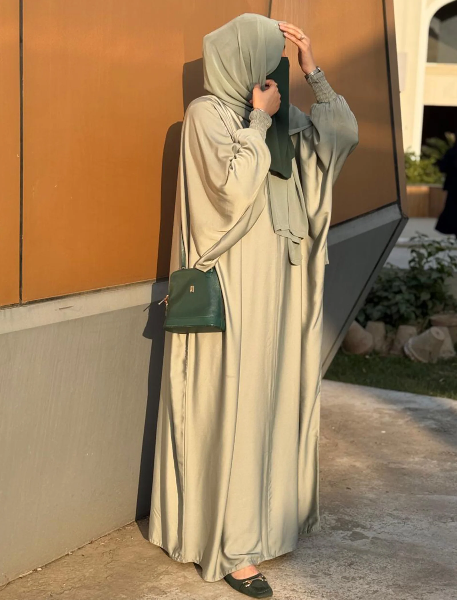 DERIN BUTTERFLY ABAYA thumbnail 4