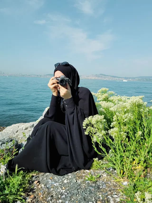 trendy abaya thumbnail 2