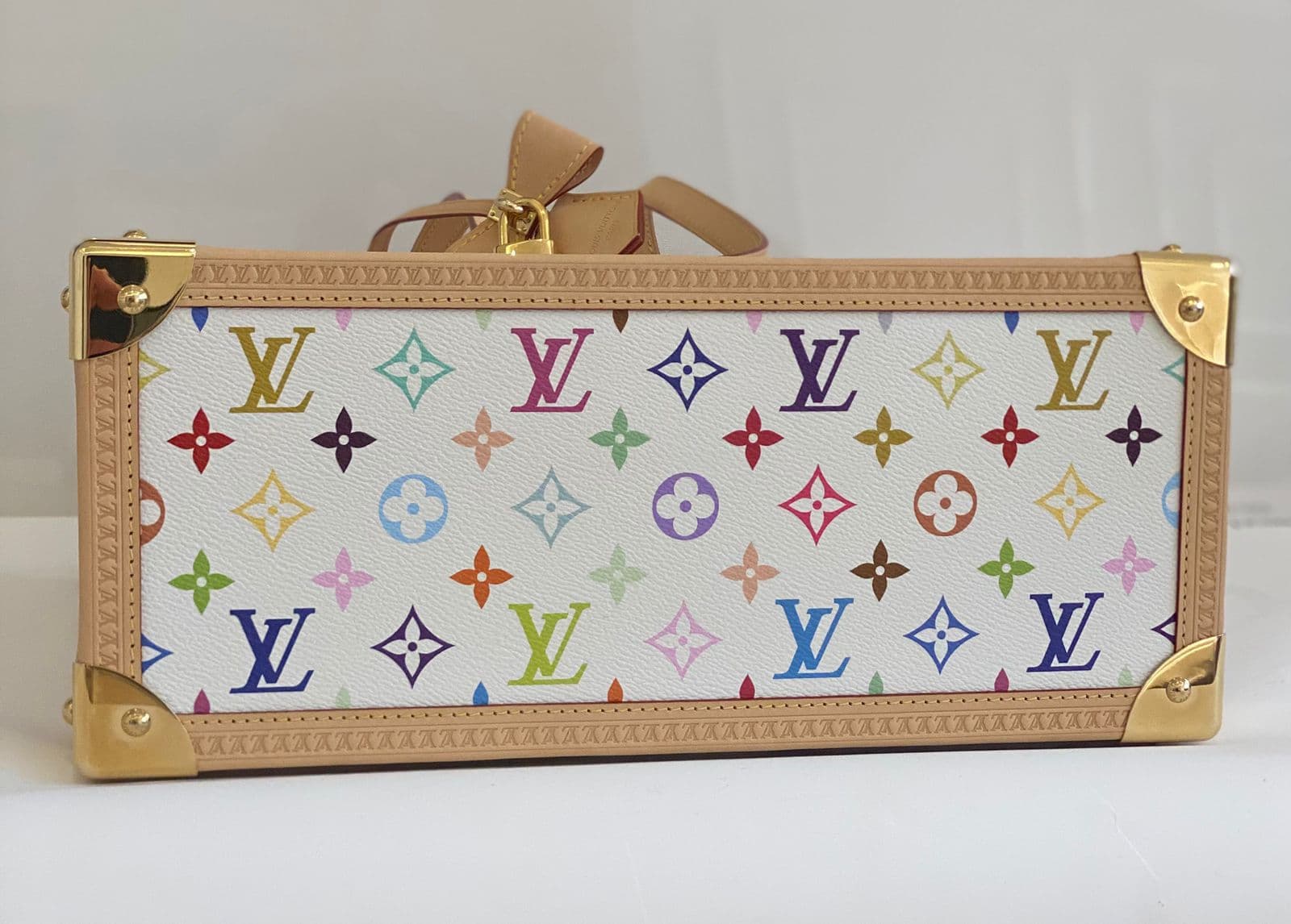 Louis Vuitton LV x TM OnTheGo MM thumbnail 3