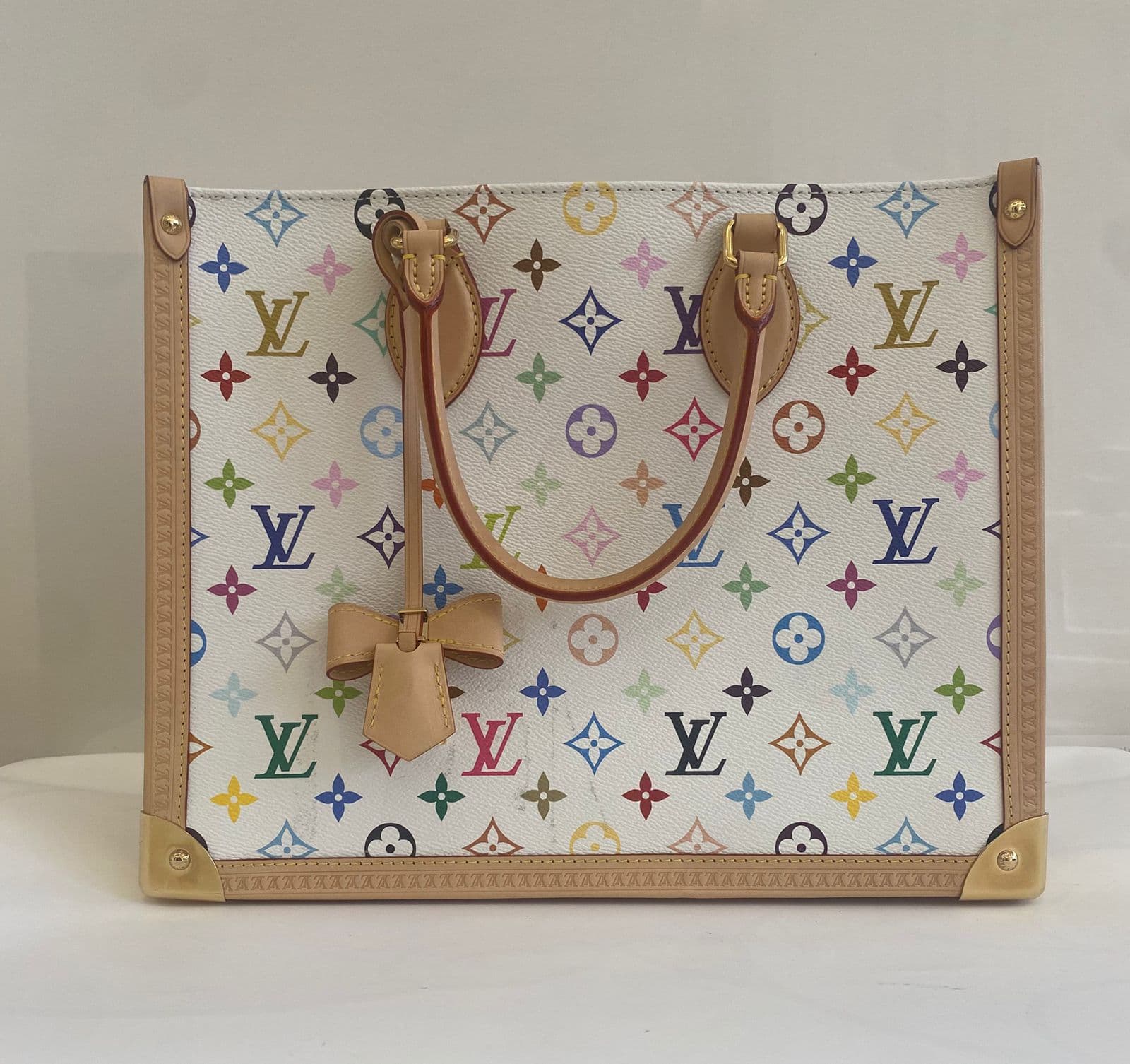 Louis Vuitton LV x TM OnTheGo MM thumbnail 4