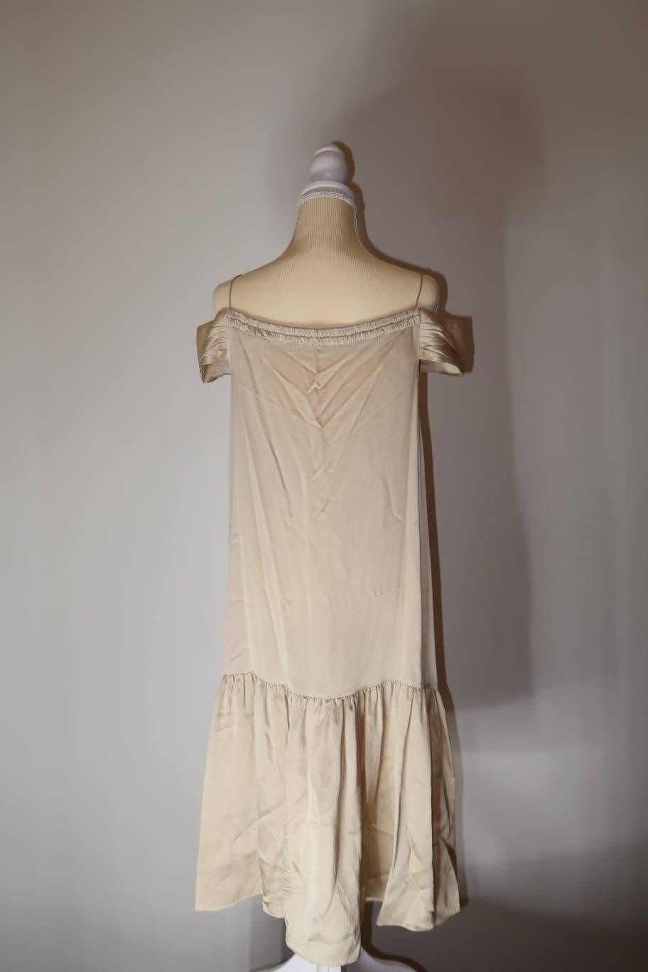 Loewe silk beige dress thumbnail 2