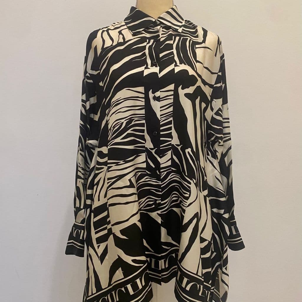 Carolina Herrera Black and White Silk Long Sleeves Blouse thumbnail 1