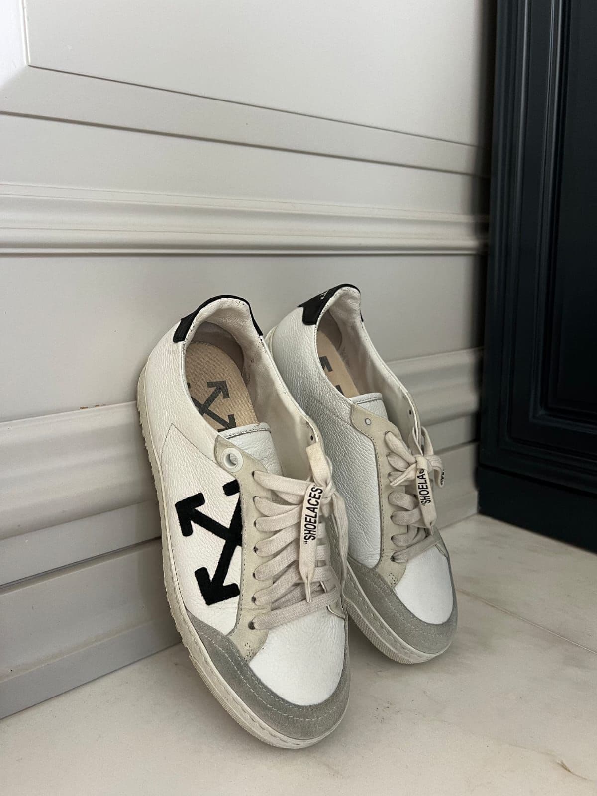 Off-white leather and suede sneakers thumbnail 2