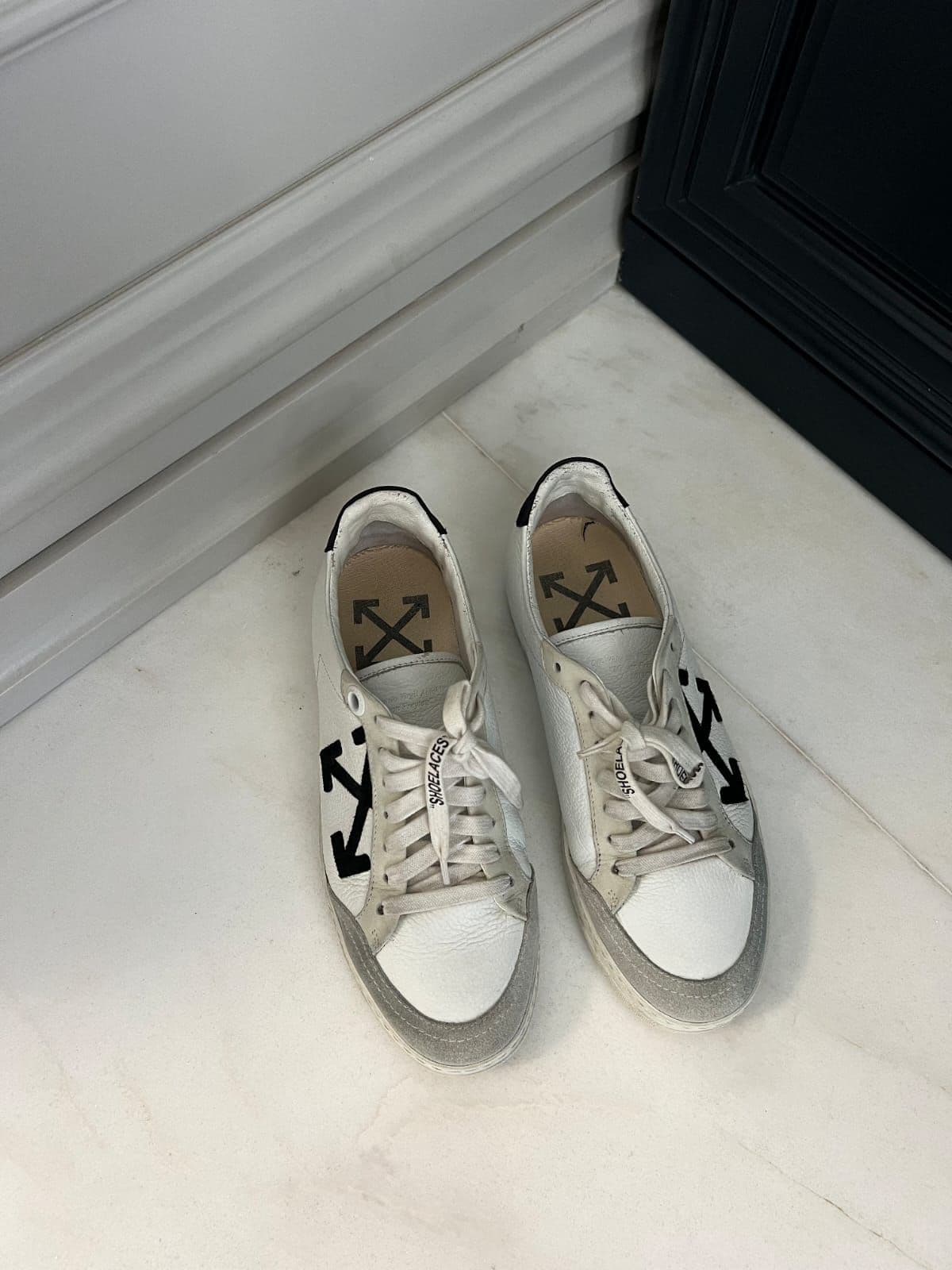 Off-white leather and suede sneakers thumbnail 4