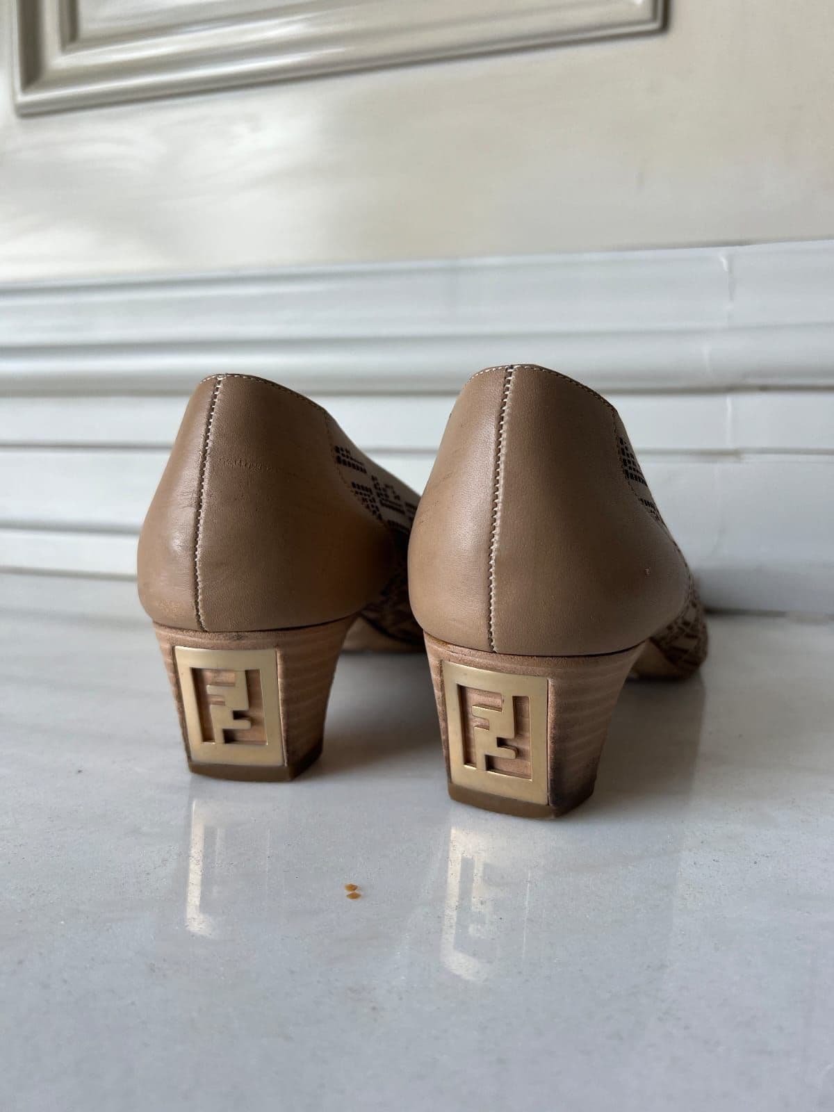Fendi Leather peep toe pumps thumbnail 4