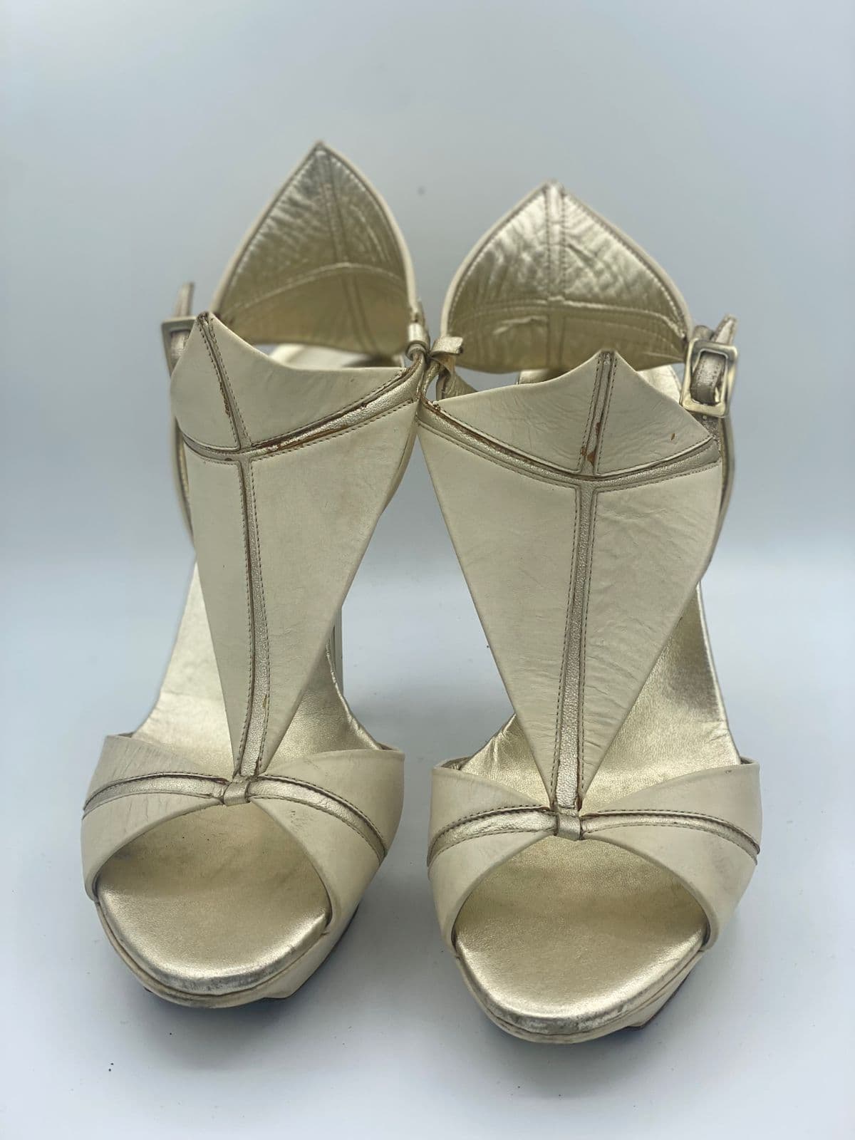 Roger Vivier Cut Out Platform Heels thumbnail 2