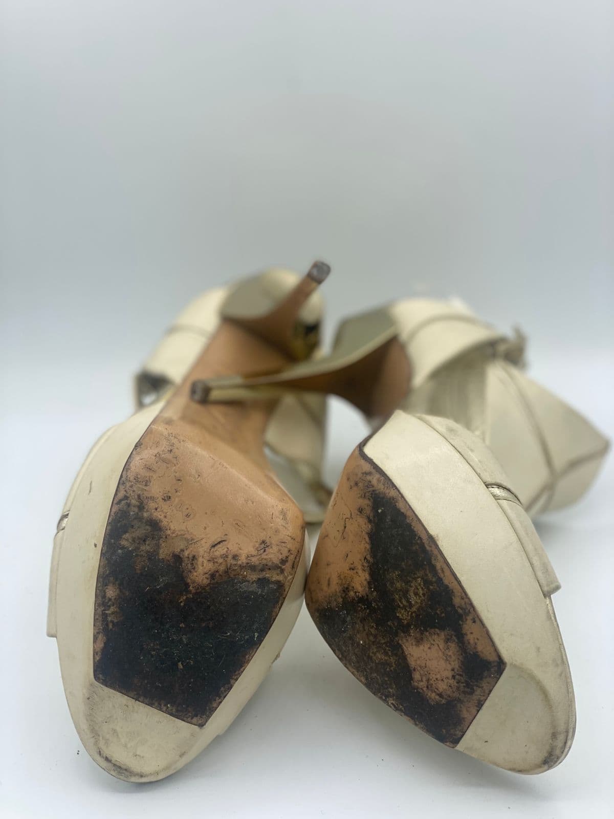 Roger Vivier Cut Out Platform Heels thumbnail 3