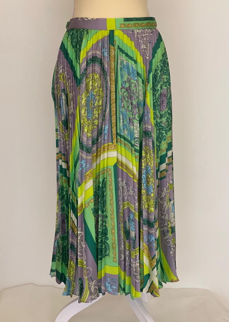 Versace Green Baroque Mosaic Print Satin Pleated Skirt thumbnail 3