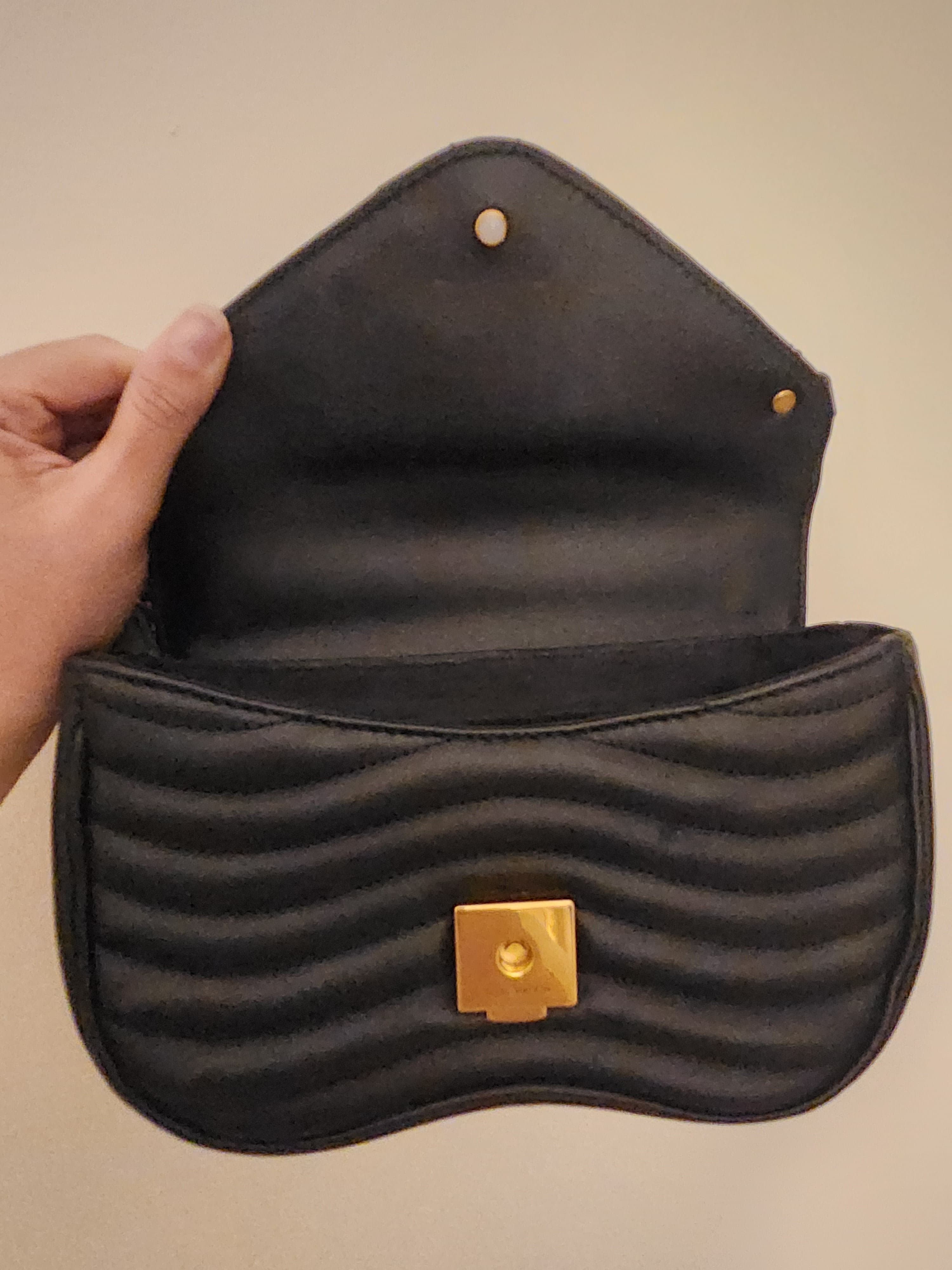 Bag thumbnail 3