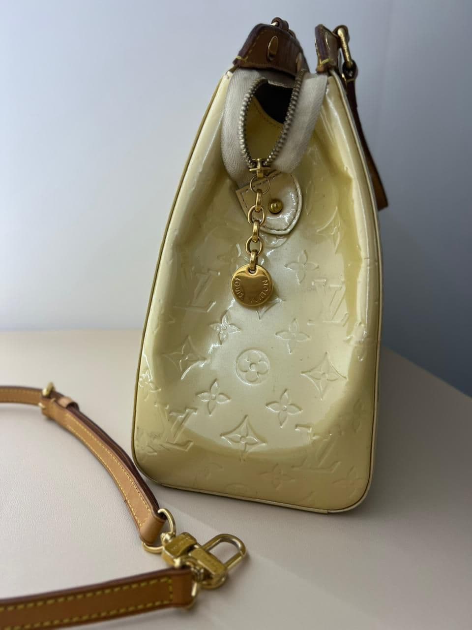 Louis Vuitton Corail Monogram Vernis Brea GM Bag thumbnail 3