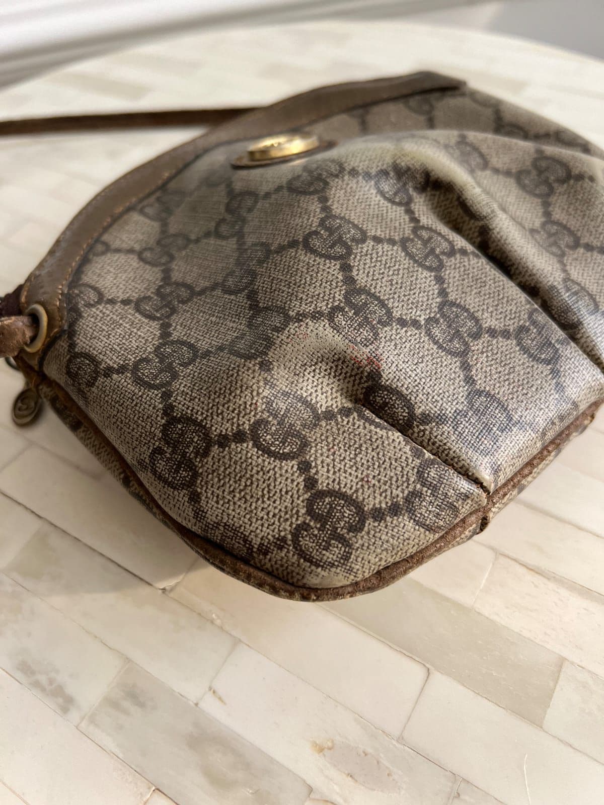 GUCCI GG Supreme Pouch PVC Leather Beige thumbnail 2