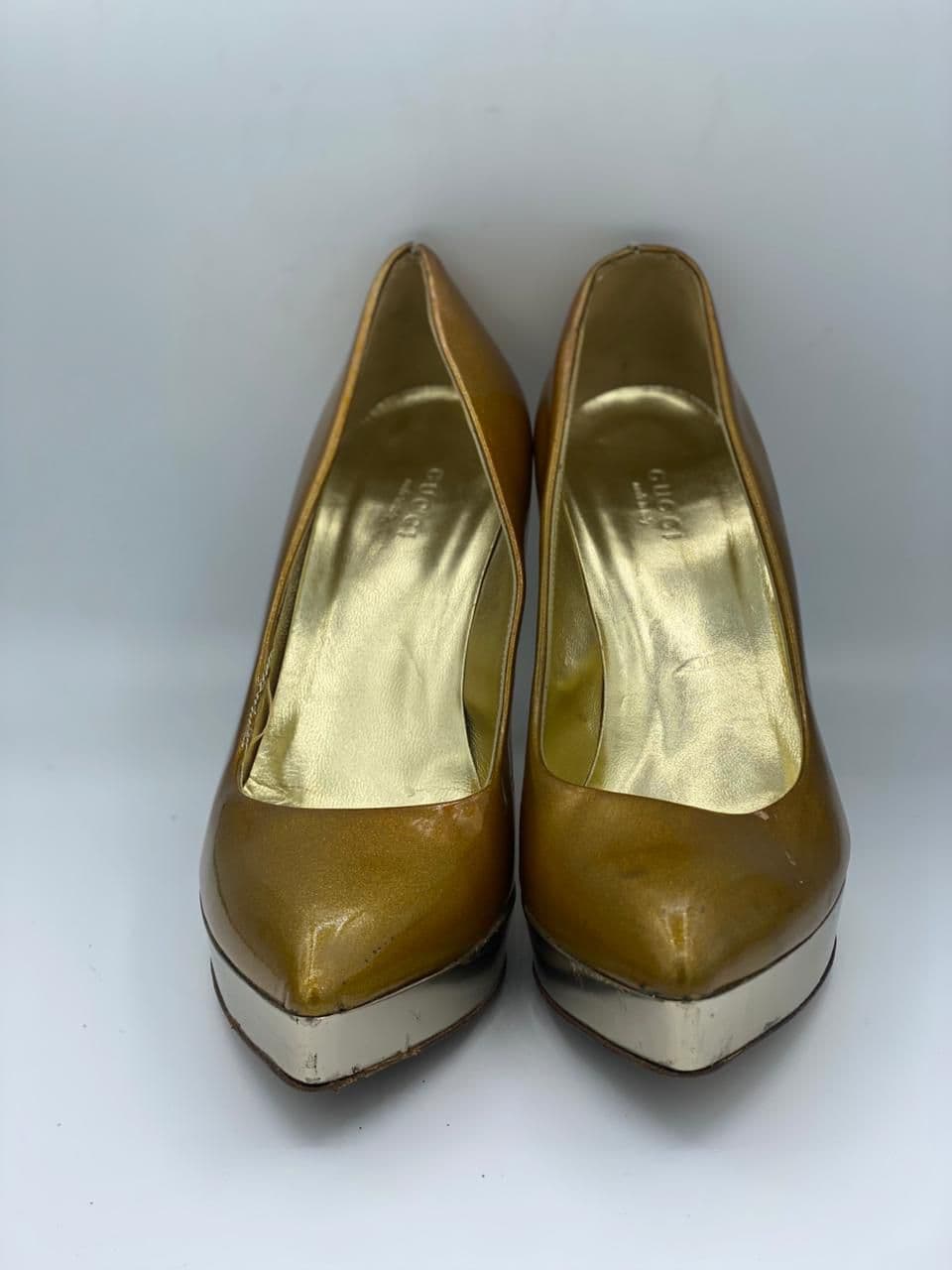 GUCCI Gold patent heels thumbnail 3