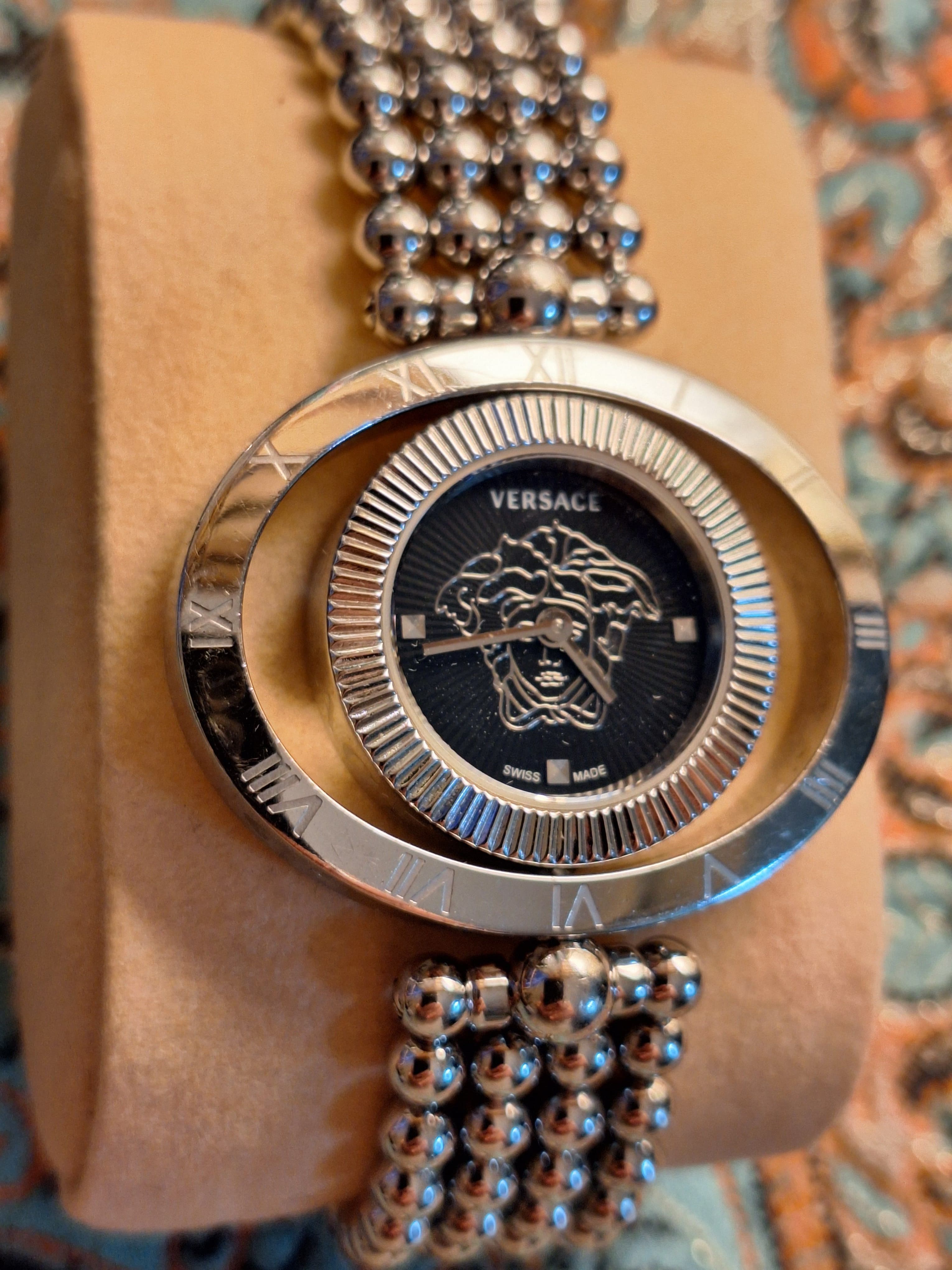 Versace watch thumbnail 4
