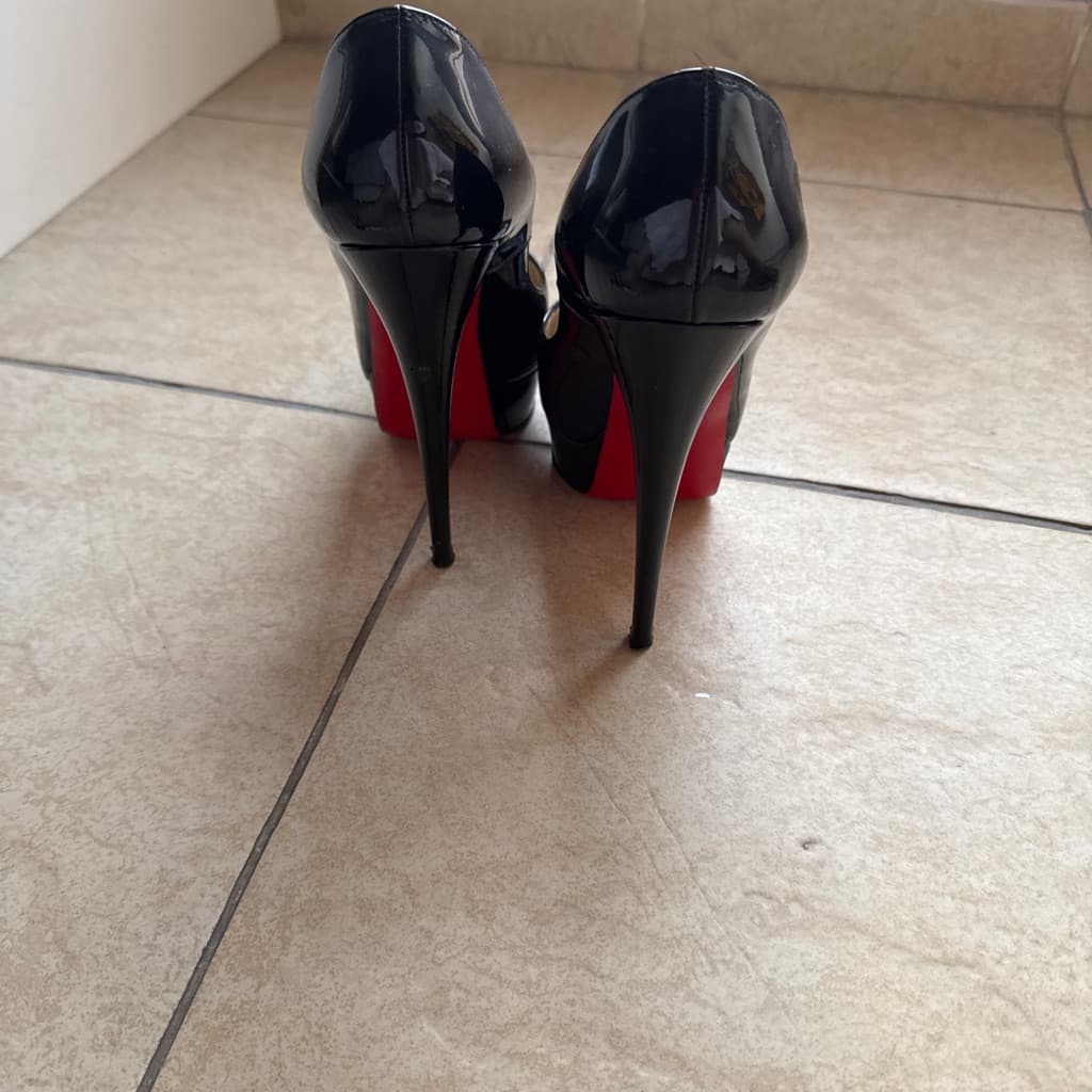 chritian louboutin stellitoes thumbnail 2