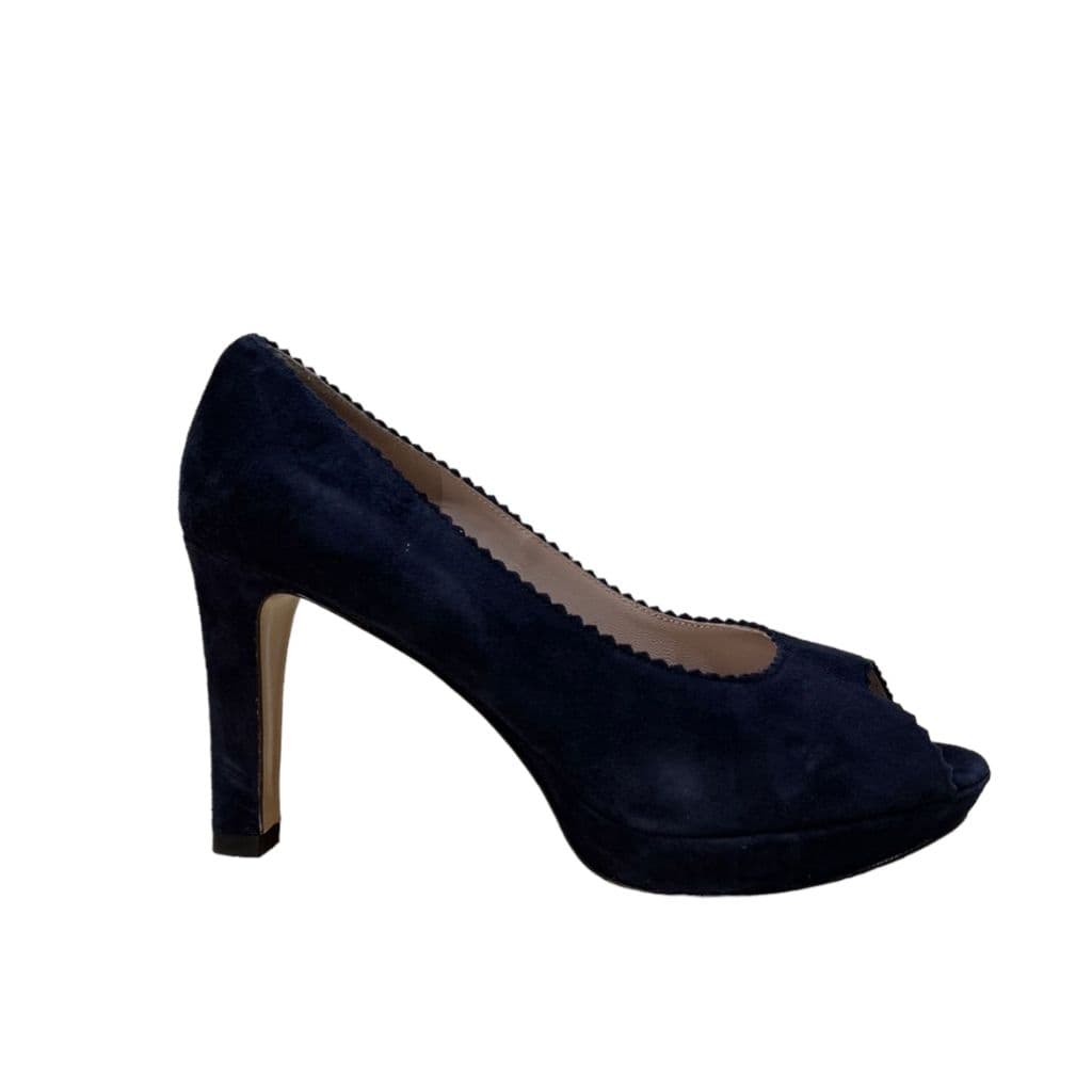 Shoes by Parrallele thumbnail 1