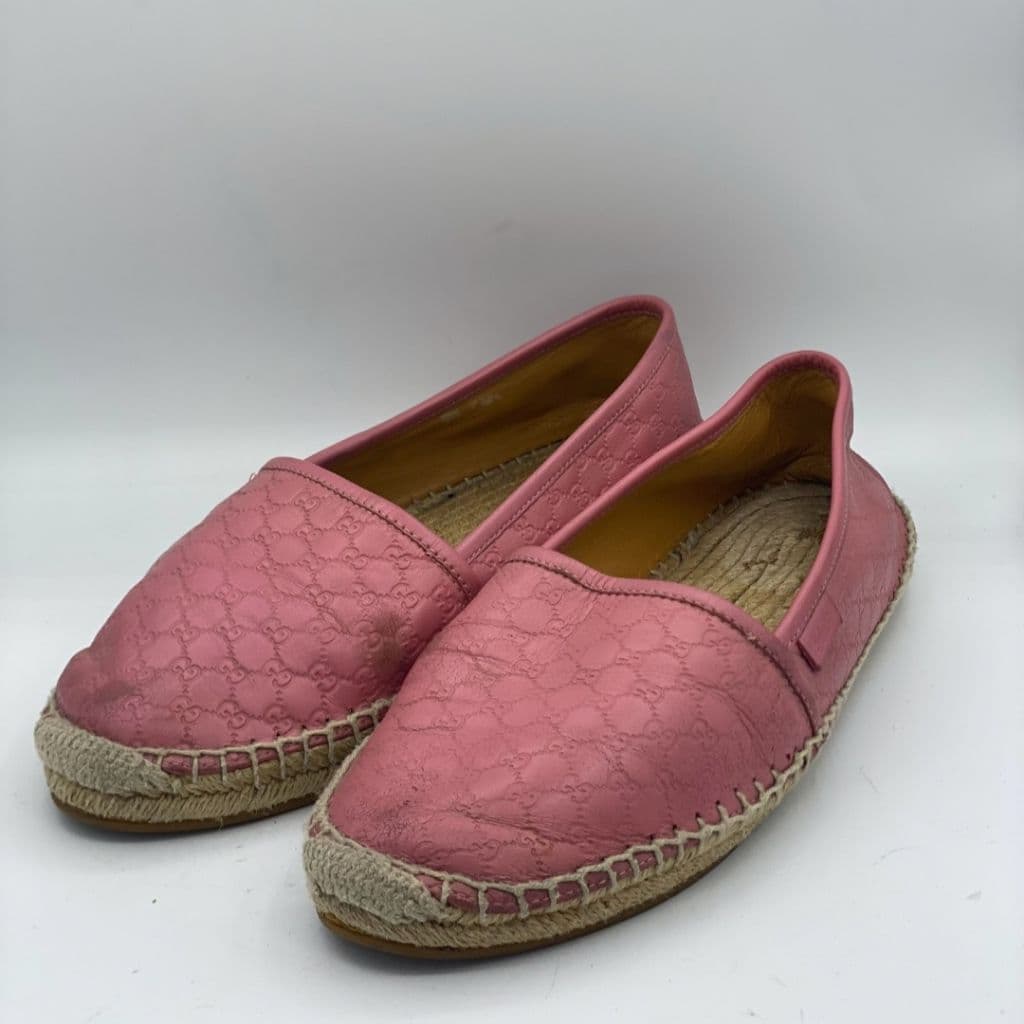 Gucci pink flats