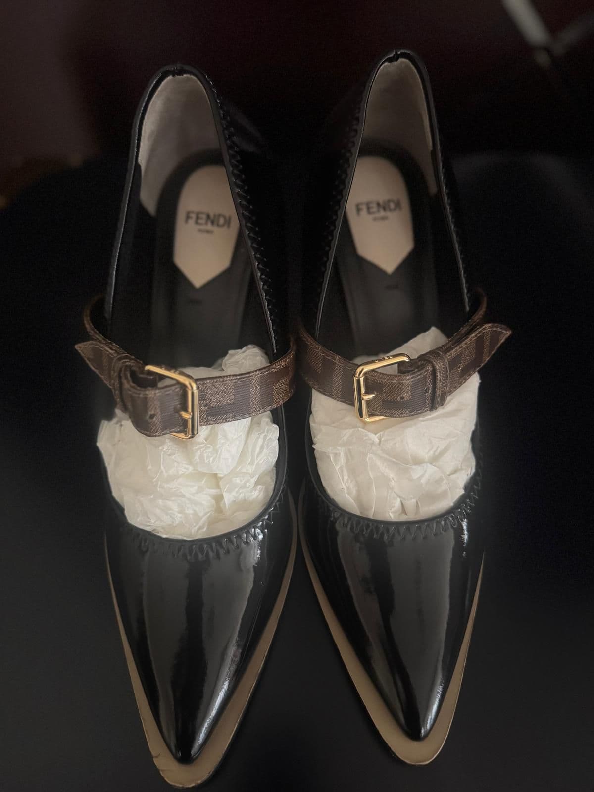 FENDI Zucca FF Logo Patent Leather Pumps thumbnail 2