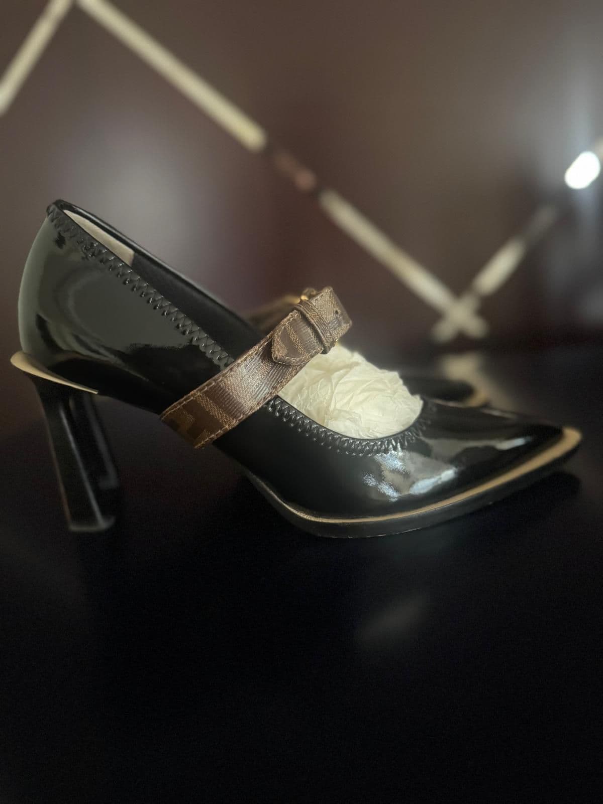 FENDI Zucca FF Logo Patent Leather Pumps thumbnail 3