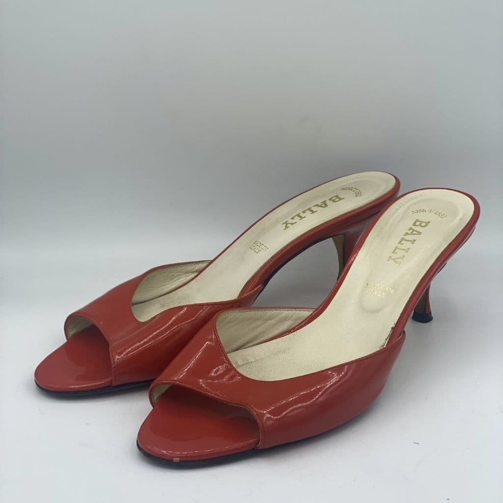 Bally heels size 37