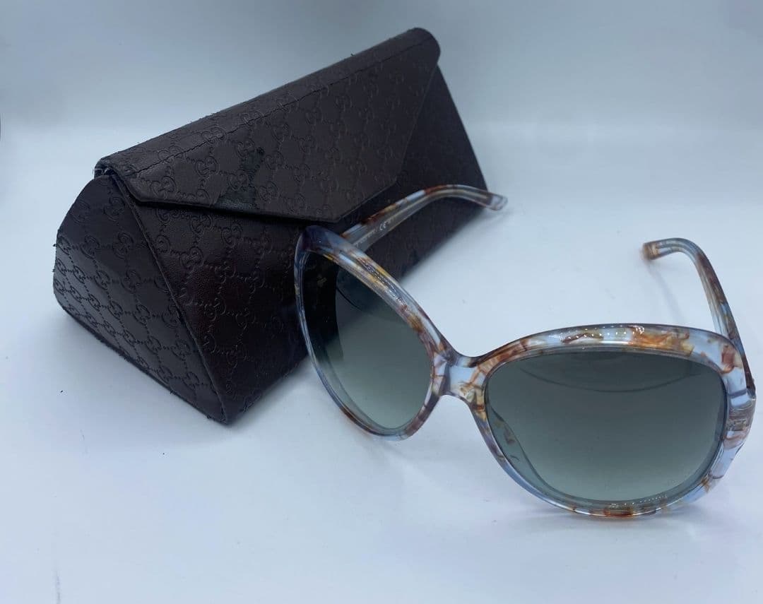 Gucci sunglasses thumbnail 2