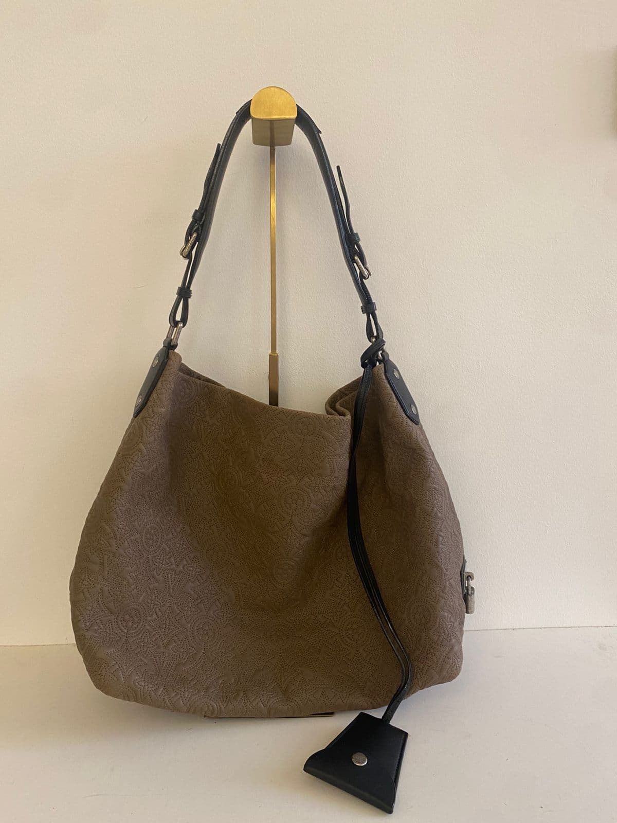 Louis Vuitton Antheia Hobo PM bag thumbnail 3