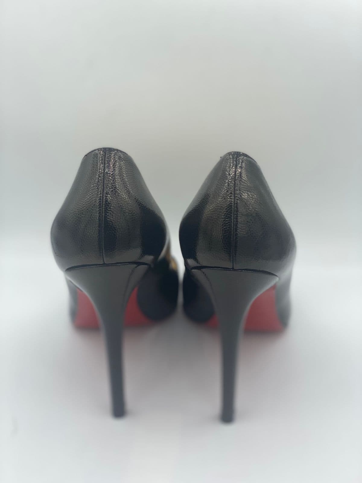 Christian Louboutin Black Leather size 39 thumbnail 2