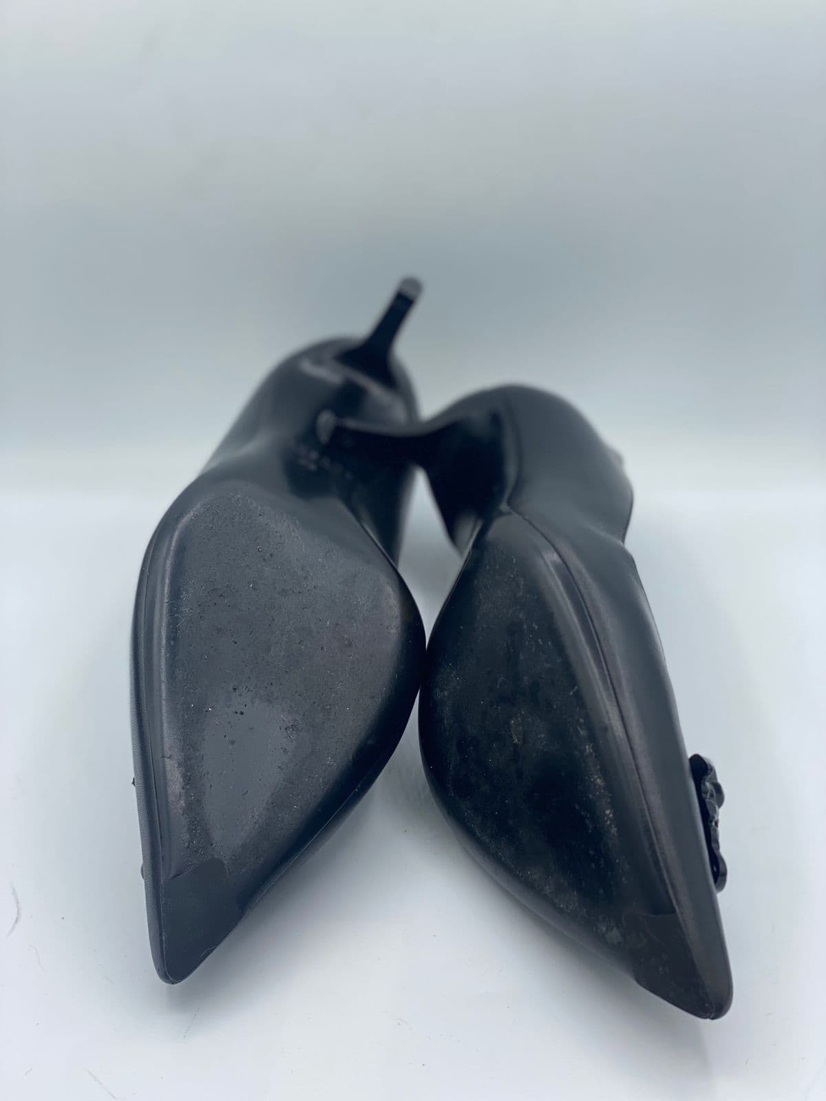 Versace Black Leather Medusa Pointed Toe Pumps thumbnail 3