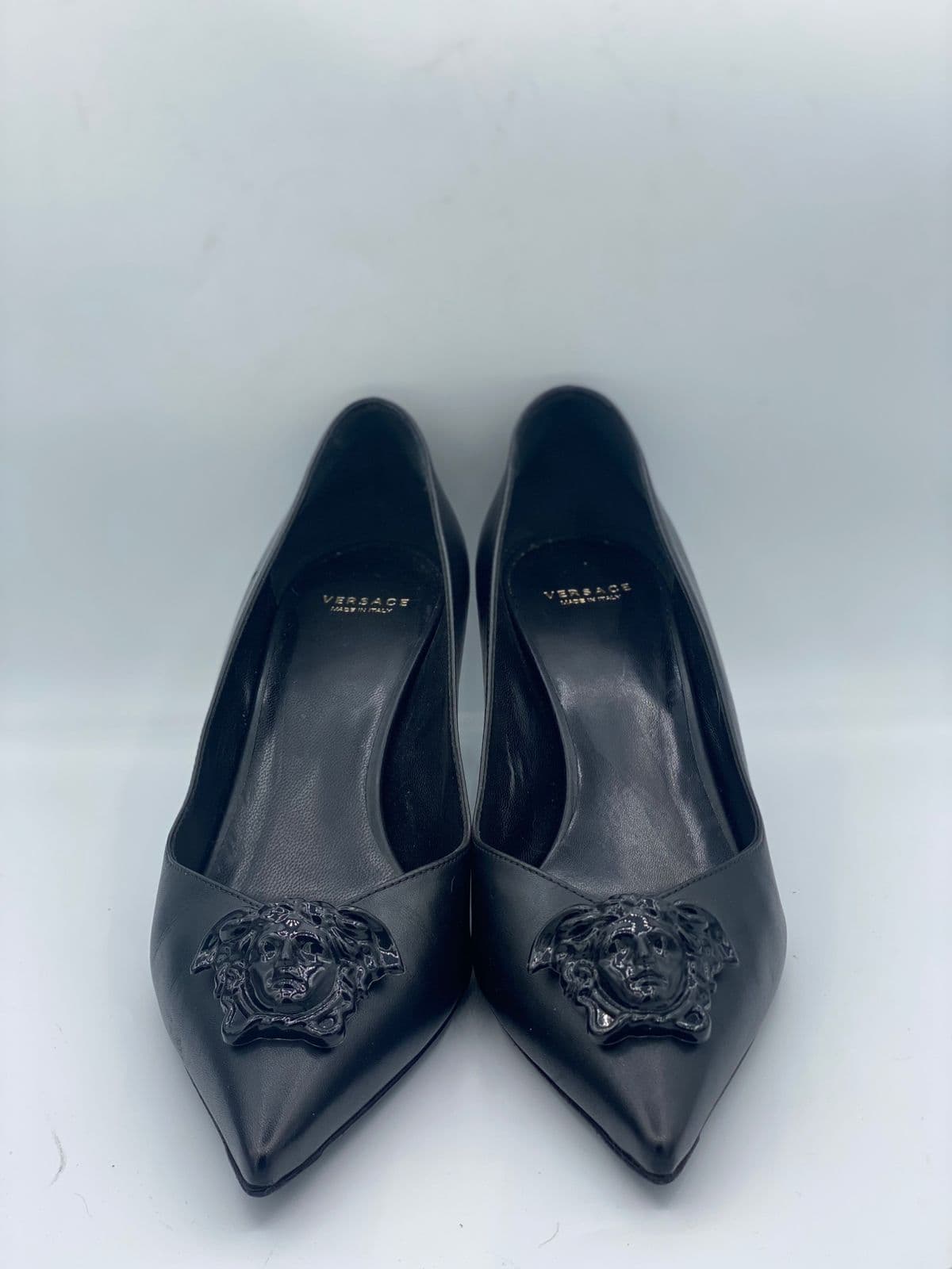 Versace Black Leather Medusa Pointed Toe Pumps thumbnail 4